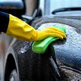 Lavage extérieur et intérieur - voiture brillante Marseille